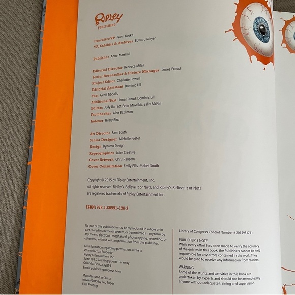 Ripley's Believe It or Not! Eye-Popping Oddities Book - Picture 8 of 9